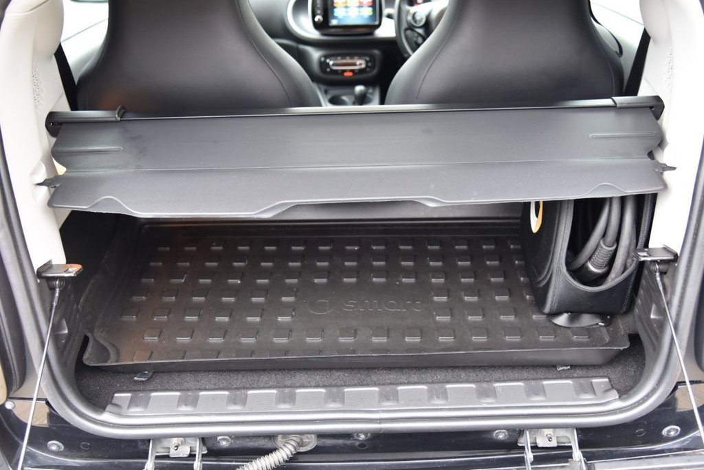 Used smart fortwo 2018 for sale - 76867602: Photo 49