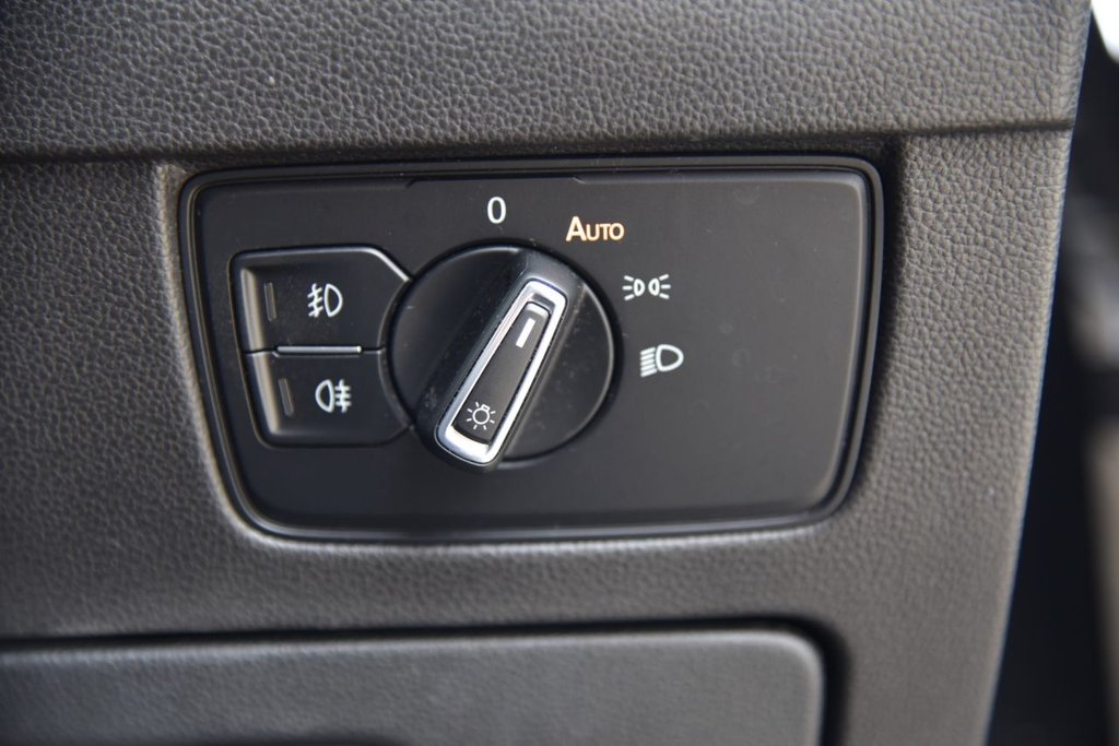 Used Volkswagen Passat 2020 for sale - 76173349: Photo 36