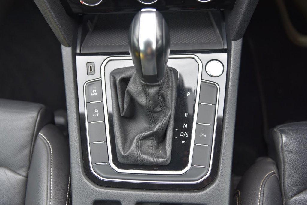 Used Volkswagen Passat 2020 for sale - 76173349: Photo 49