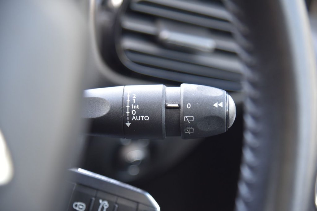 Used Citroen C4 Cactus 2018 for sale - 77632080: Photo 33