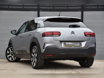 Used Citroen C4 Cactus 2018 for sale - 77632080: Photo