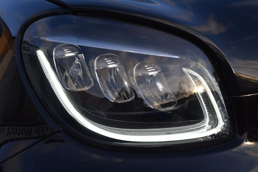 Used smart fortwo 2020 for sale - 76934561: Photo 12