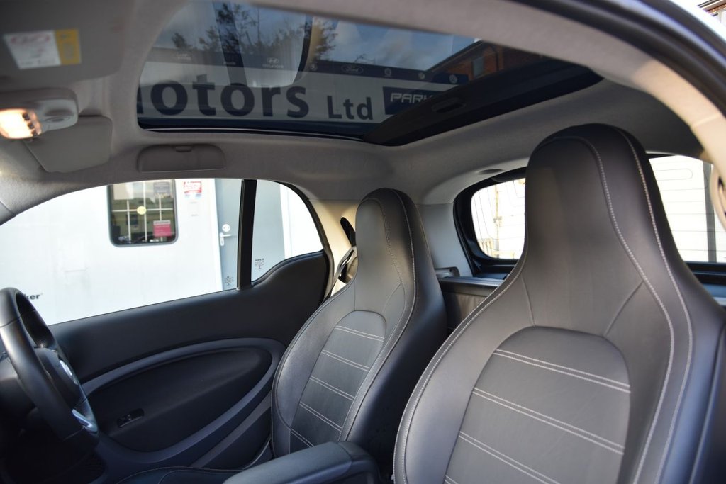 Used smart fortwo 2020 for sale - 76934561: Photo 25