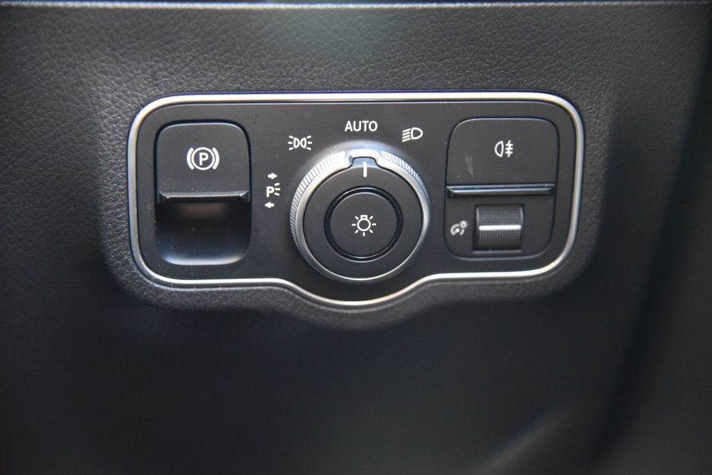 Used Mercedes-Benz GLA 2021 for sale - 76375947: Photo 38