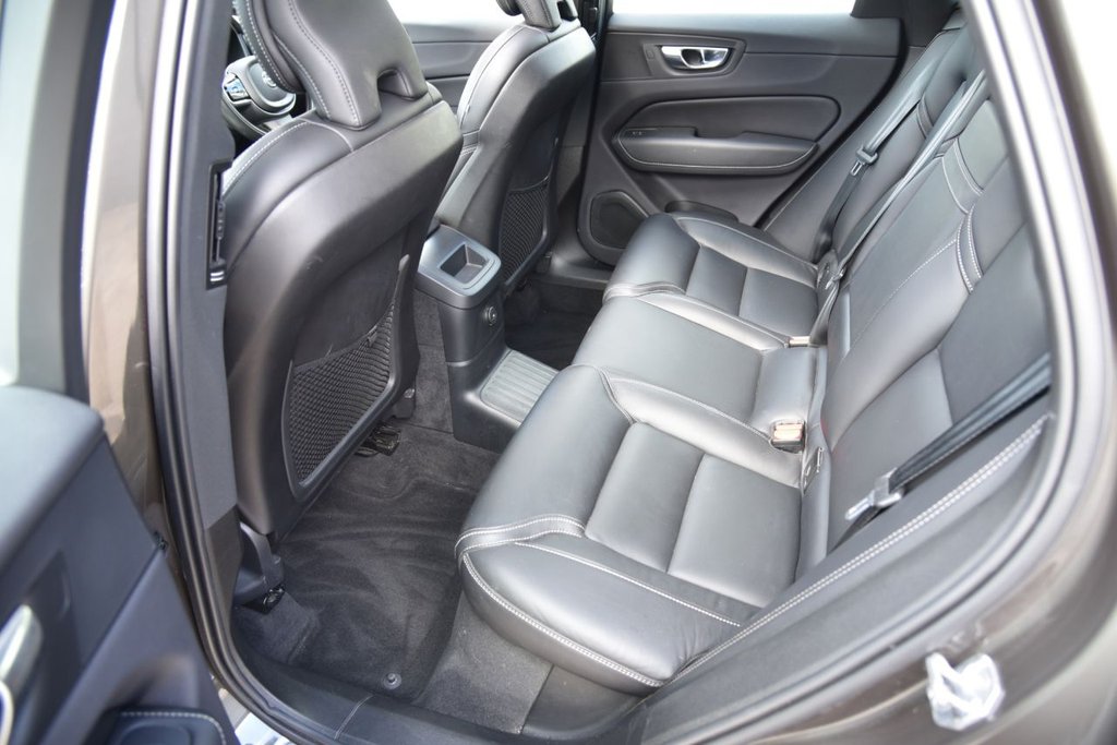 Used Volvo XC60 2021 for sale - 77498402: Photo 25