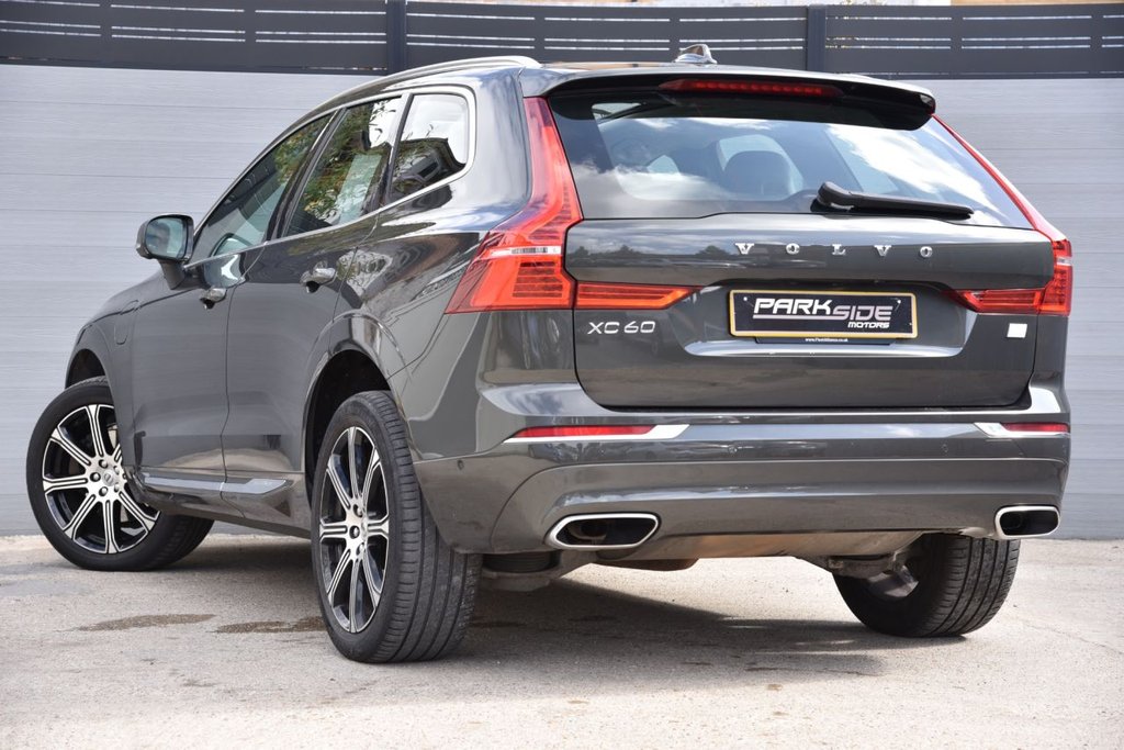 Used Volvo XC60 2021 for sale - 77498402: Photo 3