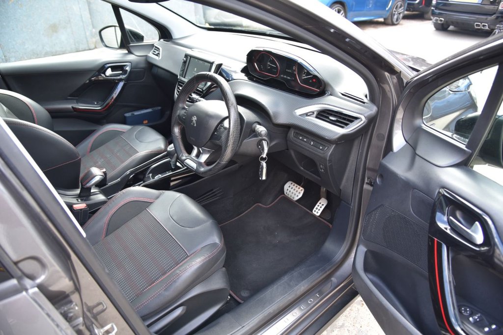 Used Peugeot 2008 2017 for sale - 76385825: Photo 20