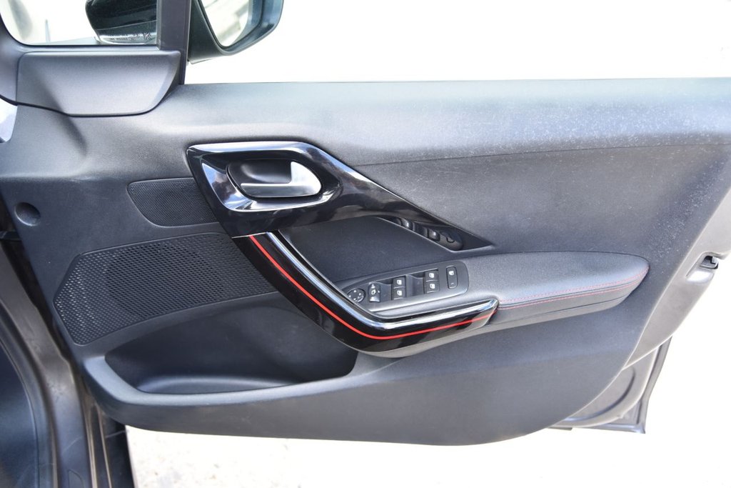 Used Peugeot 2008 2017 for sale - 76385825: Photo 48