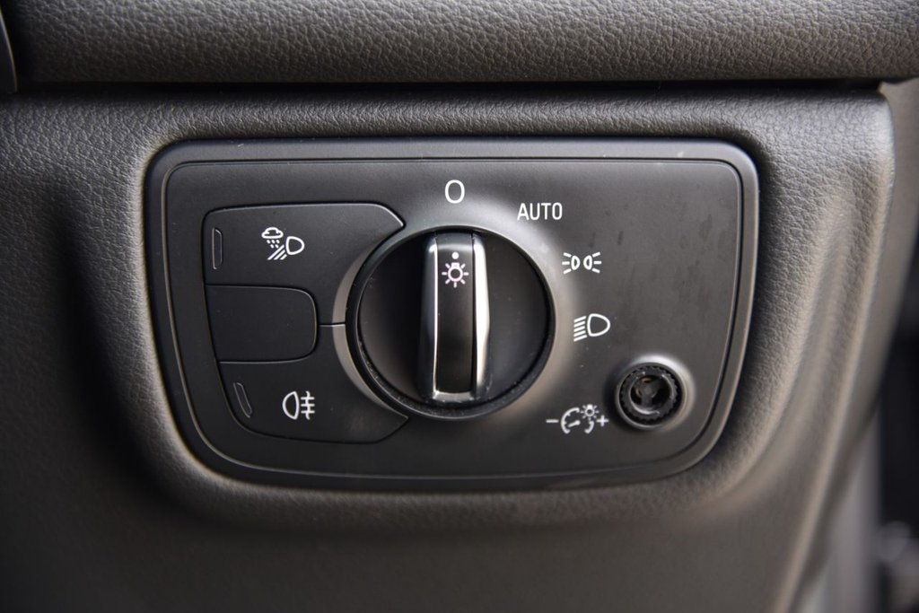 Used Audi S6 Saloon 2018 for sale - 76210270: Photo 37