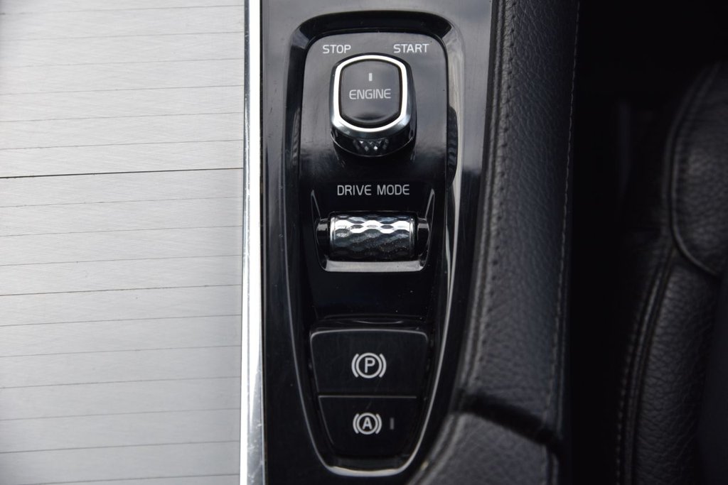 Used Volvo XC90 2016 for sale - 76670643: Photo 47