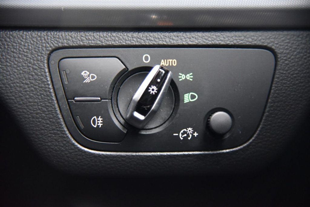 Used Audi Q5 2017 for sale - 77236820: Photo 37