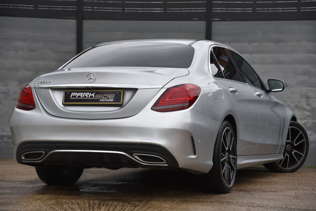 Used Mercedes-Benz C Class 2020 for sale - 76670531: Photo 10