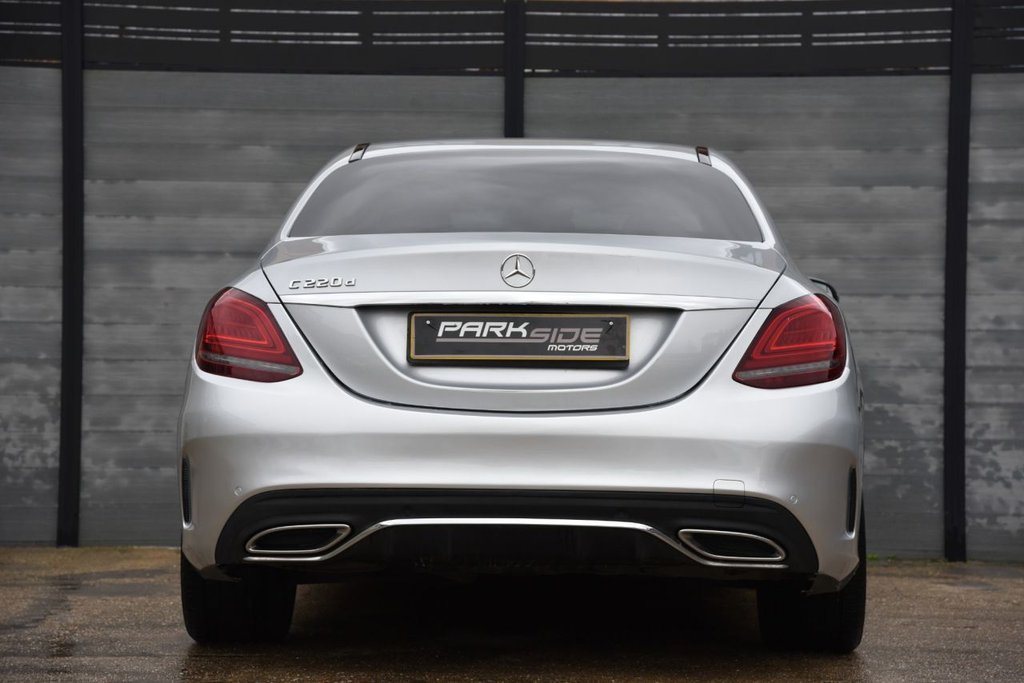 Used Mercedes-Benz C Class 2020 for sale - 76670531: Photo 11