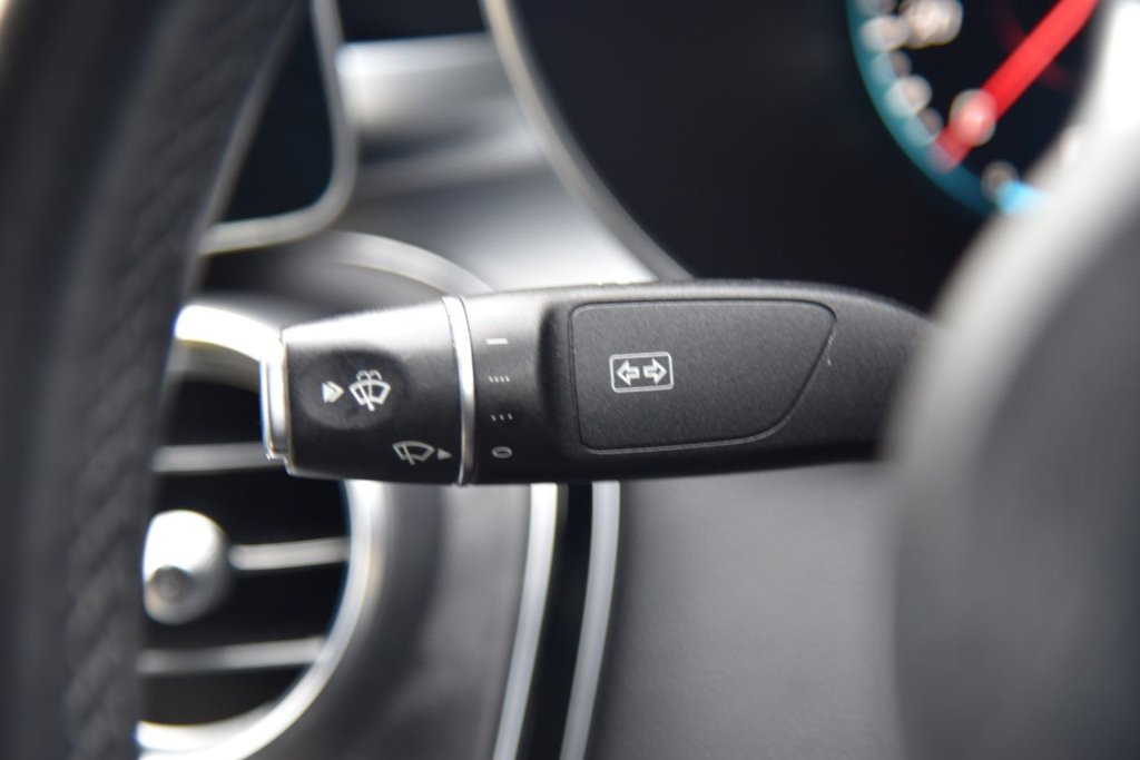 Used Mercedes-Benz C Class 2020 for sale - 76670531: Photo 35