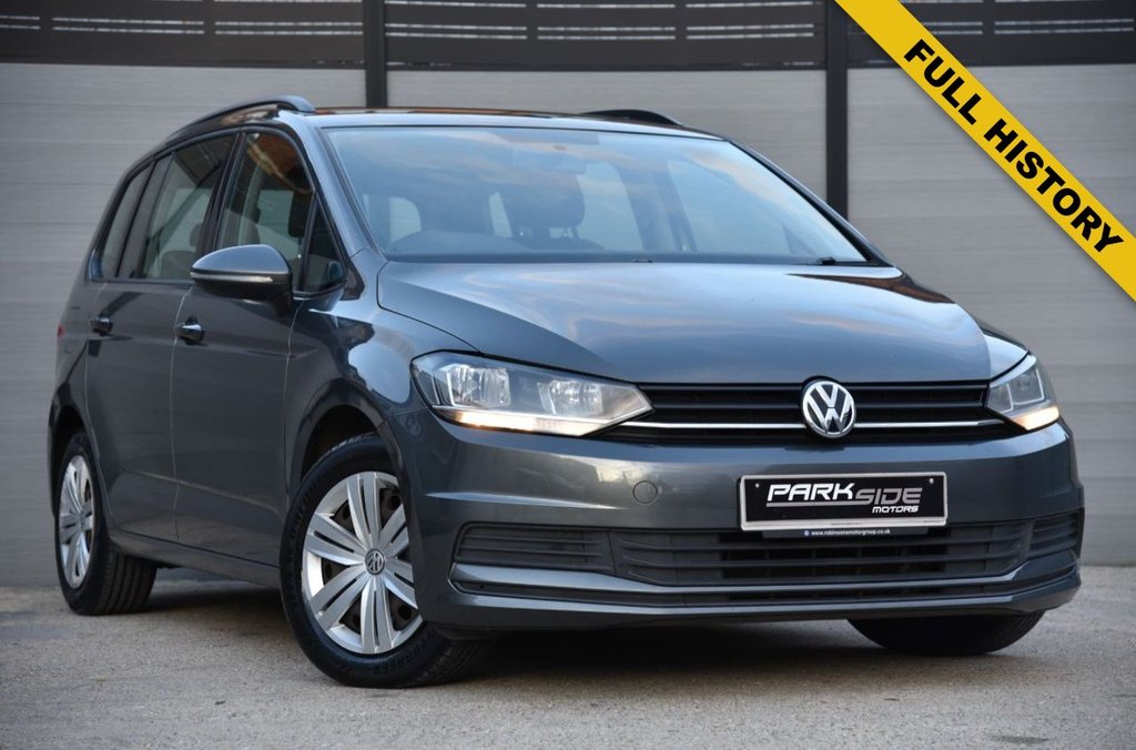 Used Volkswagen Touran 2016 for sale - 76386458: Photo 1