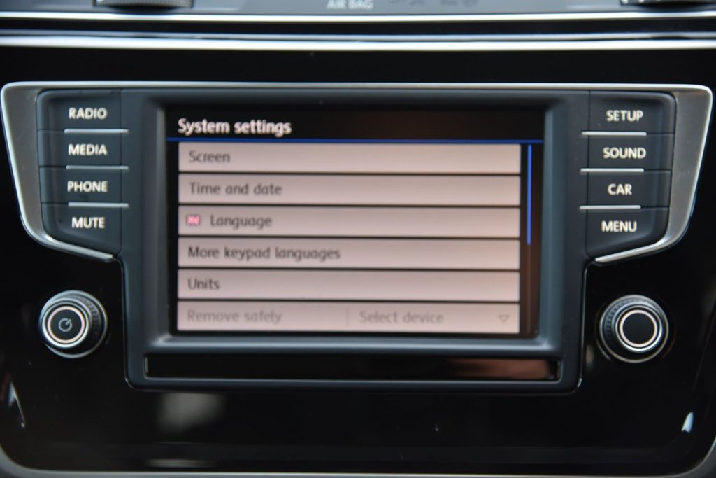 Used Volkswagen Touran 2016 for sale - 76386458: Photo 39