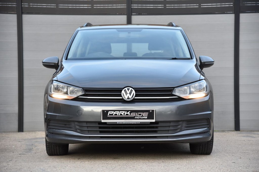 Used Volkswagen Touran 2016 for sale - 76386458: Photo 4