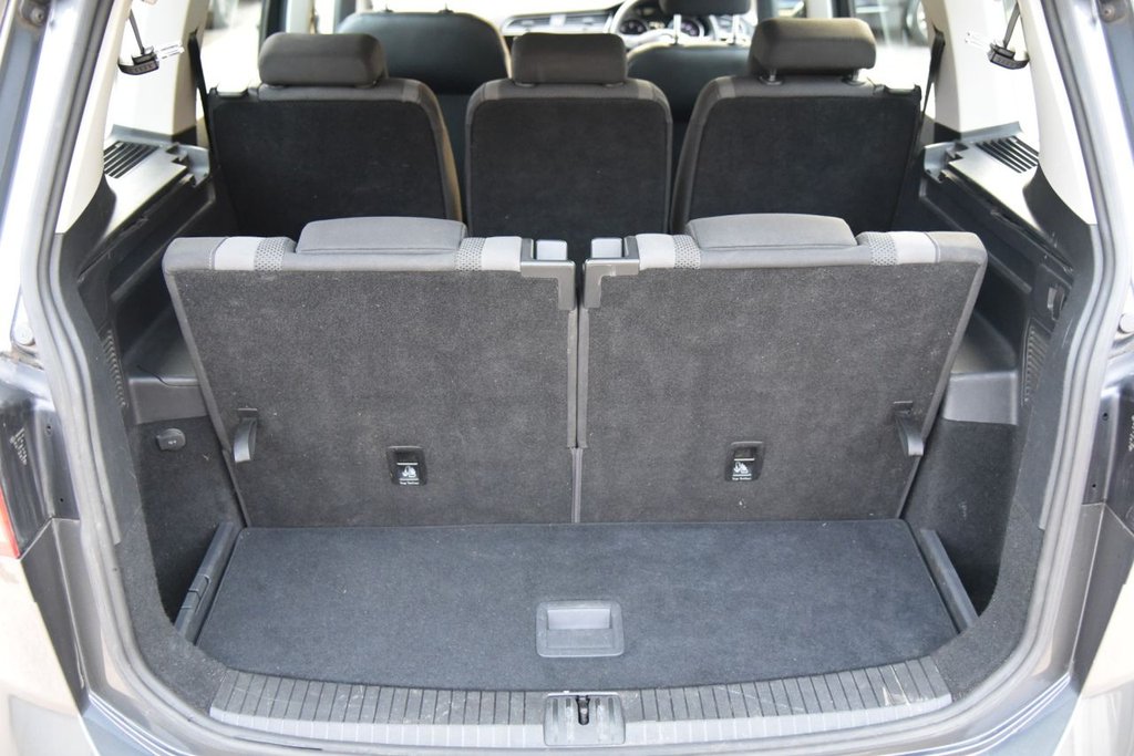 Used Volkswagen Touran 2016 for sale - 76386458: Photo 48