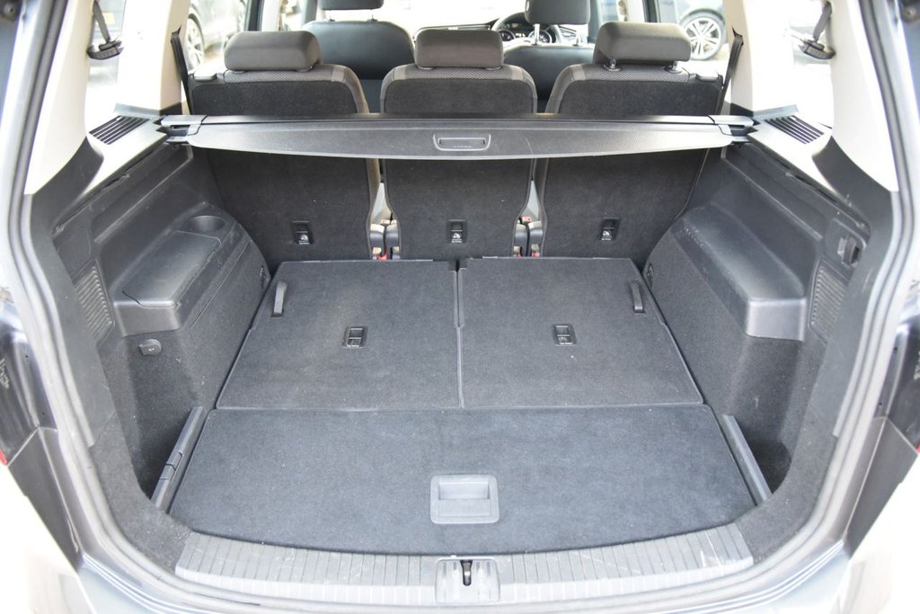 Used Volkswagen Touran 2016 for sale - 76386458: Photo 49