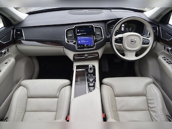 Used Volvo XC90 2016 for sale - 76266994: Photo 2