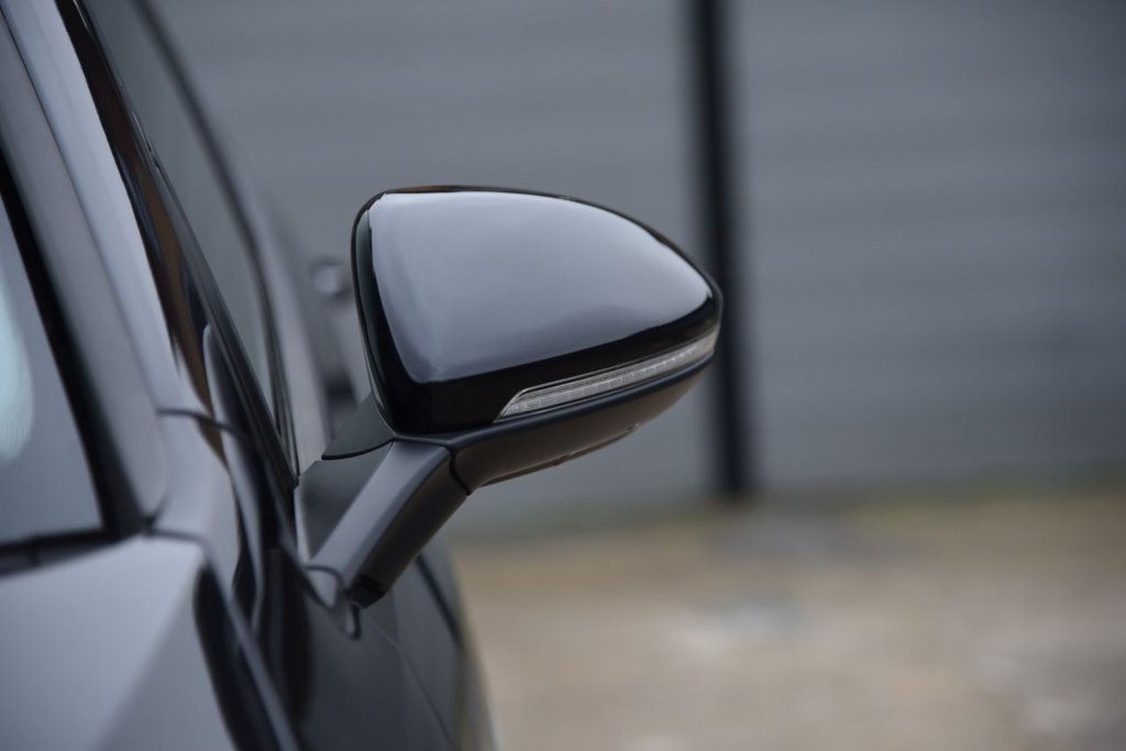 Used Volkswagen Golf 2017 for sale - 76665833: Photo 16