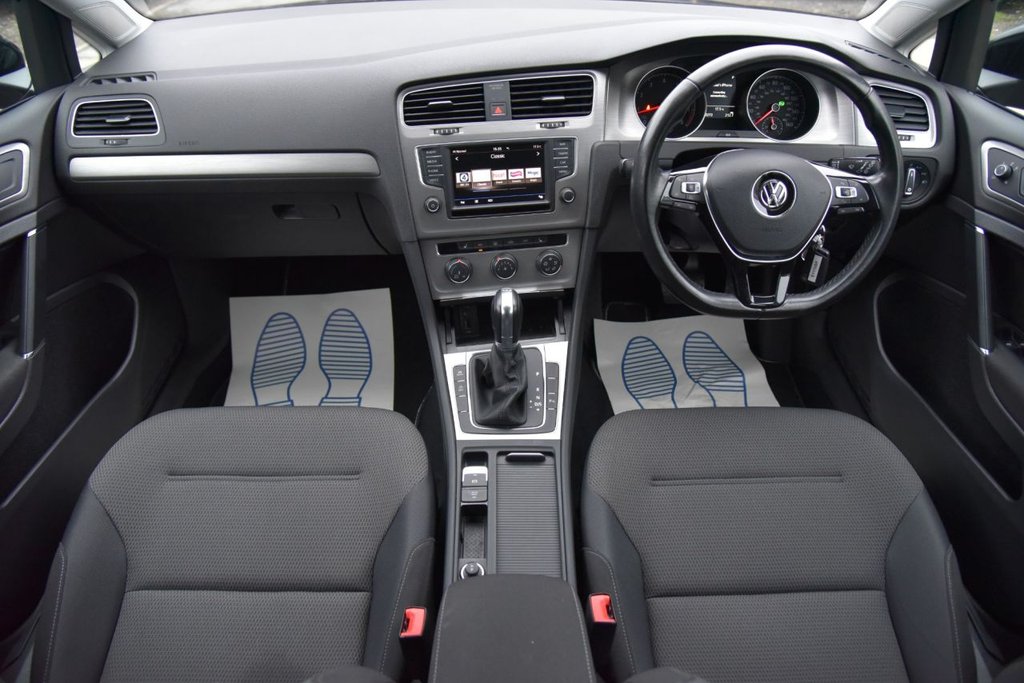 Used Volkswagen Golf 2017 for sale - 76665833: Photo 2