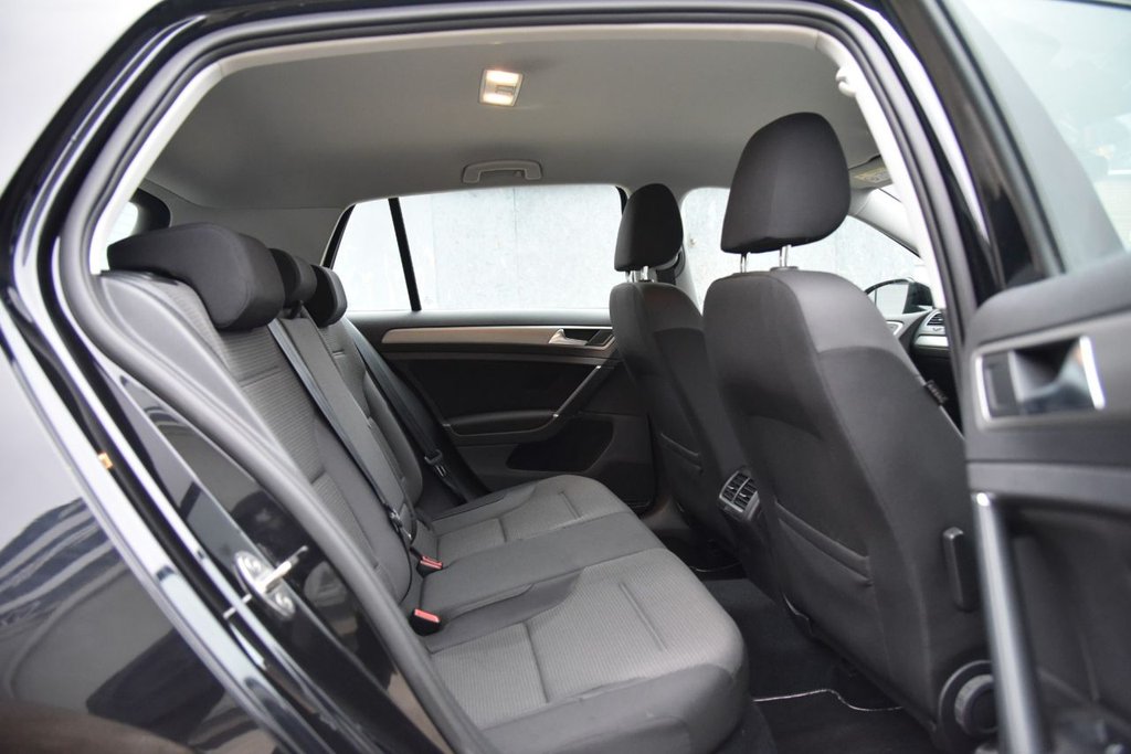 Used Volkswagen Golf 2017 for sale - 76665833: Photo 23