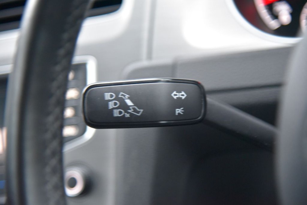 Used Volkswagen Golf 2017 for sale - 76665833: Photo 32