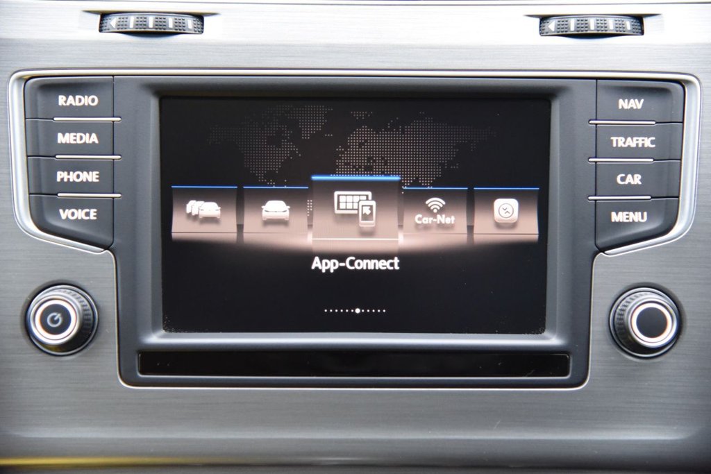 Used Volkswagen Golf 2017 for sale - 76665833: Photo 36