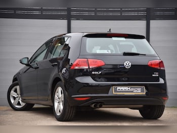 Used Volkswagen Golf 2017 for sale - 76665833: Photo