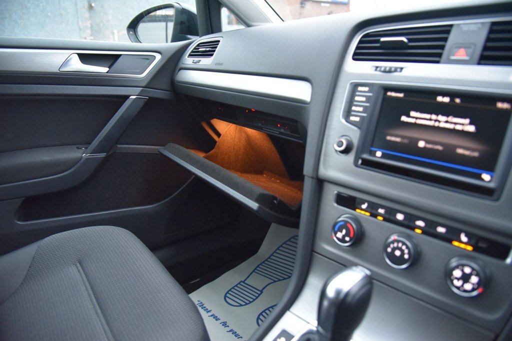 Used Volkswagen Golf 2017 for sale - 76665833: Photo 50