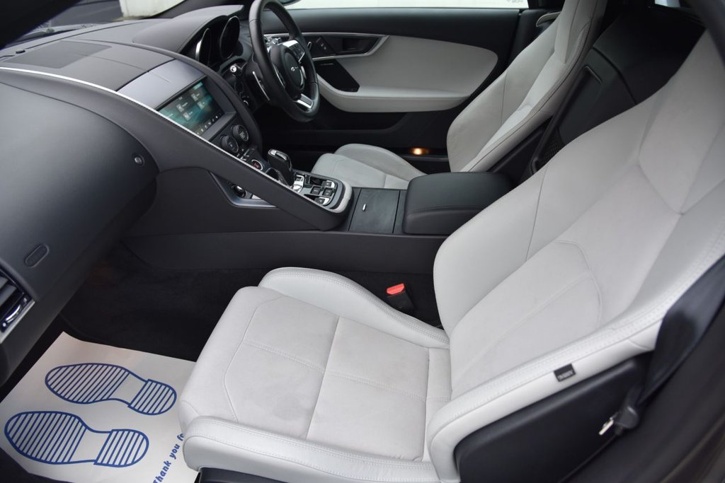 Used Jaguar F-Type 2019 for sale - 77620913: Photo 28