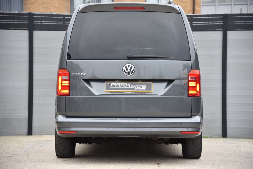 Used Volkswagen Caddy Maxi Life 2018 for sale - 76632058: Photo 10