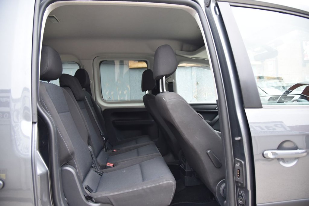 Used Volkswagen Caddy Maxi Life 2018 for sale - 76632058: Photo 25