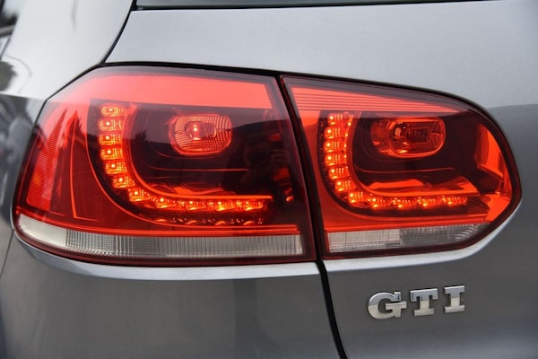 Used Volkswagen Golf 2010 for sale - 76327887: Photo 16