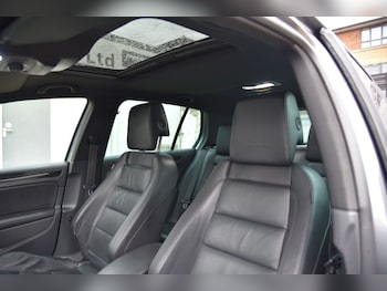 Used Volkswagen Golf 2010 for sale - 76327887: Photo 2
