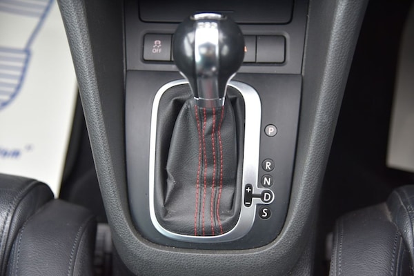 Used Volkswagen Golf 2010 for sale - 76327887: Photo 36