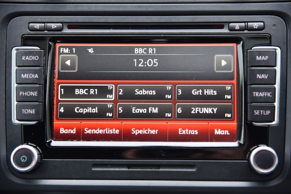 Used Volkswagen Golf 2010 for sale - 76327887: Photo 40