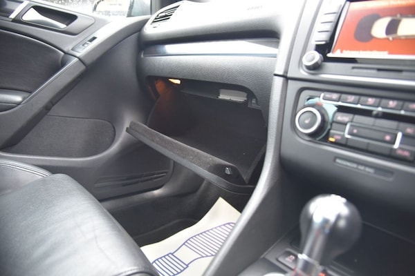 Used Volkswagen Golf 2010 for sale - 76327887: Photo 44