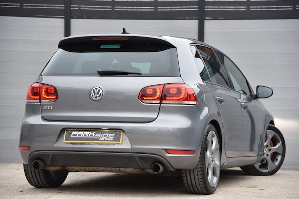 Used Volkswagen Golf 2010 for sale - 76327887: Photo 9