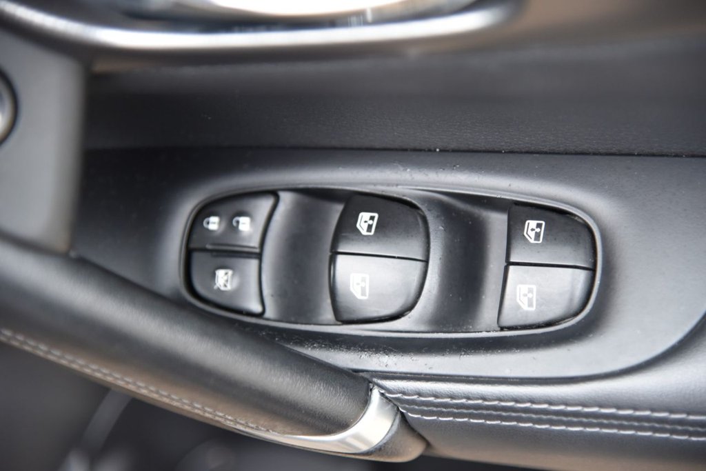 Used Nissan Qashqai 2018 for sale - 76670627: Photo 19