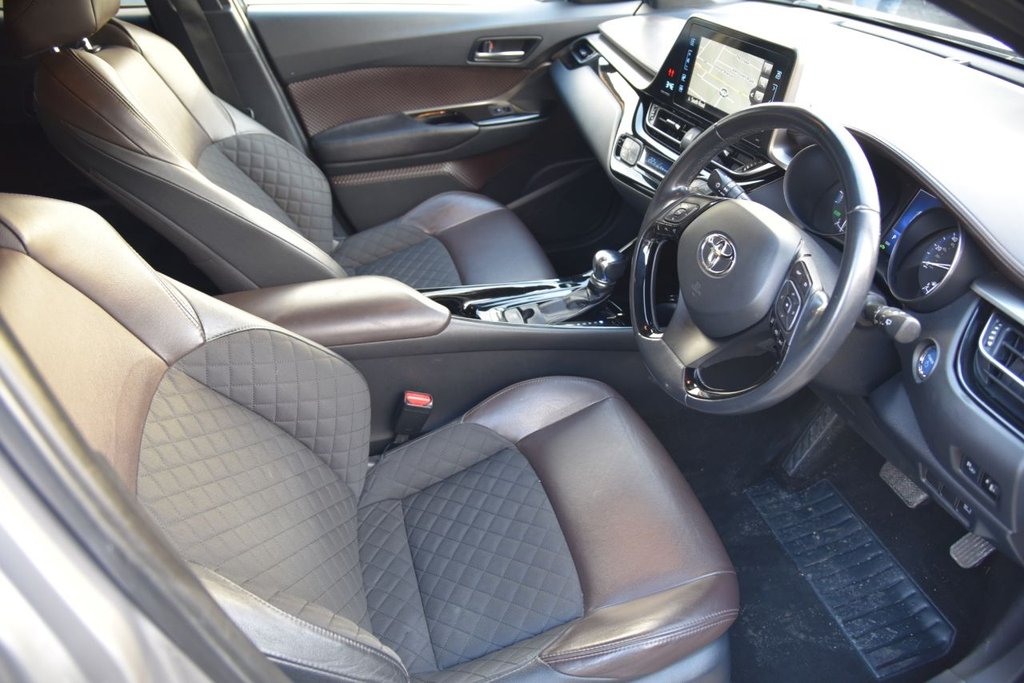 Used Toyota C-HR 2018 for sale - 76670540: Photo 20