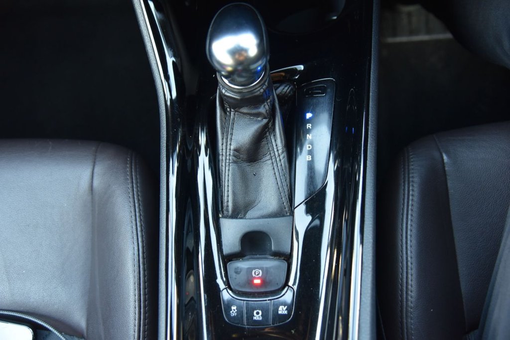 Used Toyota C-HR 2018 for sale - 76670540: Photo 42