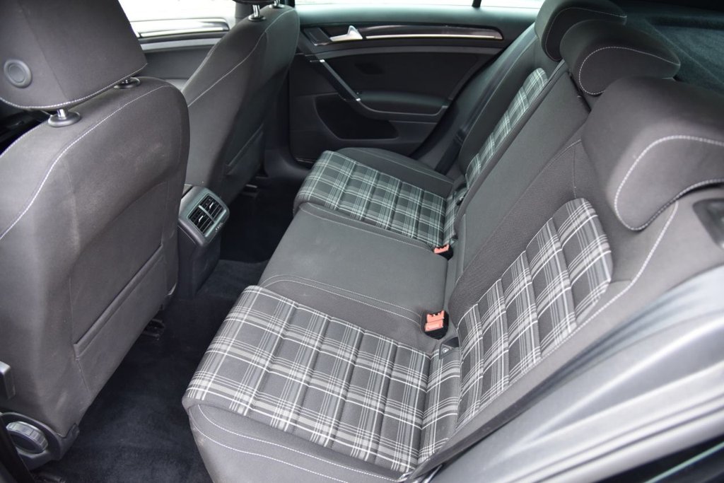 Used Volkswagen Golf 2014 for sale - 77981615: Photo 23