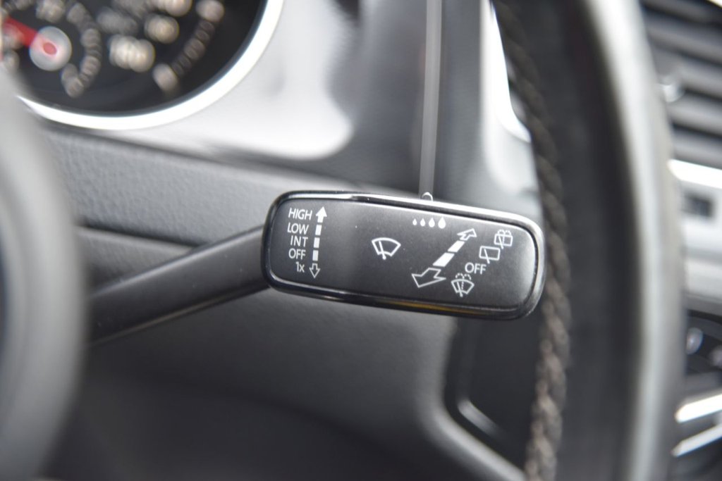 Used Volkswagen Golf 2014 for sale - 77981615: Photo 32