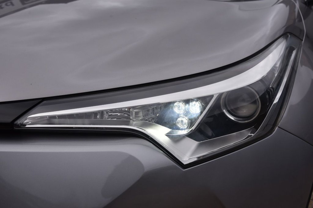 Used Toyota C-HR 2018 for sale - 77422339: Photo 13