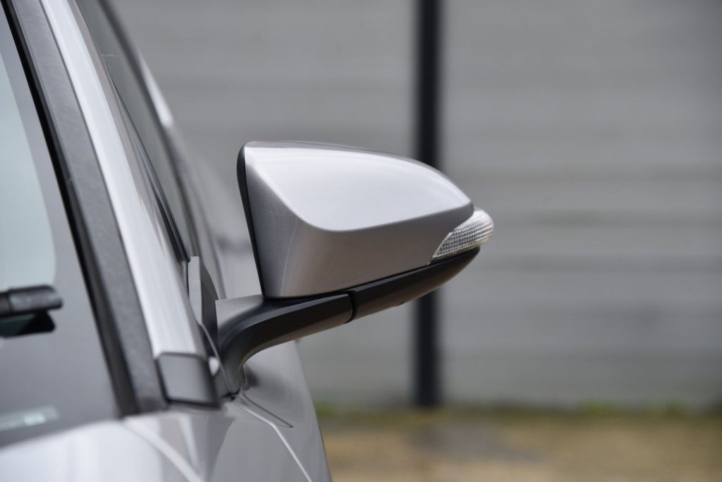 Used Toyota C-HR 2018 for sale - 77422339: Photo 15