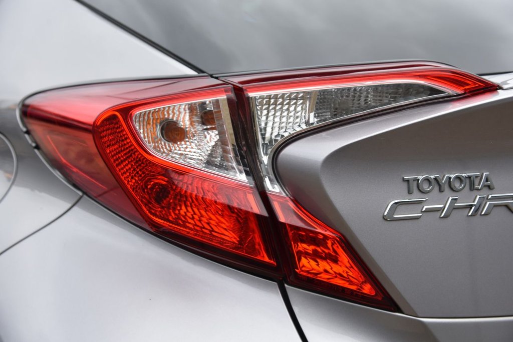 Used Toyota C-HR 2018 for sale - 77422339: Photo 16