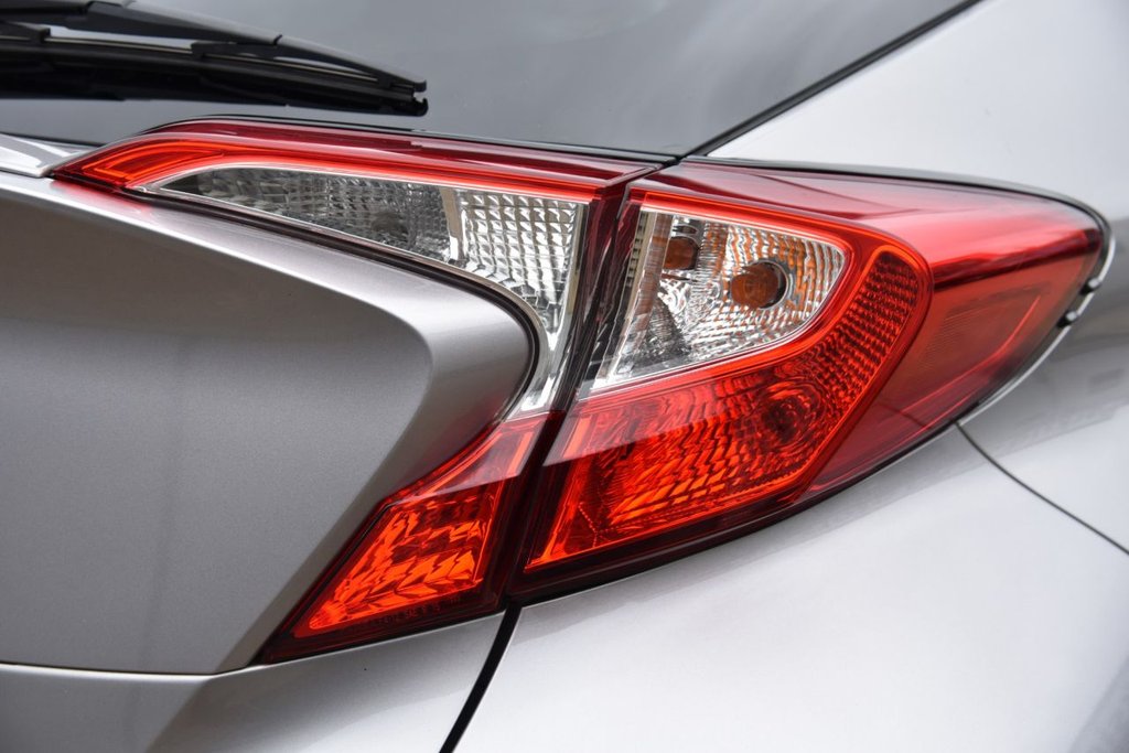 Used Toyota C-HR 2018 for sale - 77422339: Photo 18