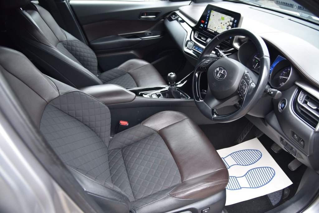 Used Toyota C-HR 2018 for sale - 77422339: Photo 19